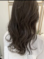 アイヴィ 表参道(IVY) オリーブグレージュ、ブリーチ無しダブルカラーで透明感