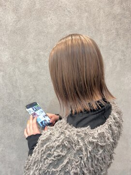 アッシュ 八王子みなみ野店(Ash) ブリーチカラー