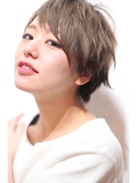 ウィ 立川(Oui) 【Oui!立川】　イノセントショート×透け感アッシュ