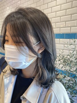 シー バイ ロンド 新宿(Sea by Lond) 【藤原三知代】大人おしゃれオリーブカラー