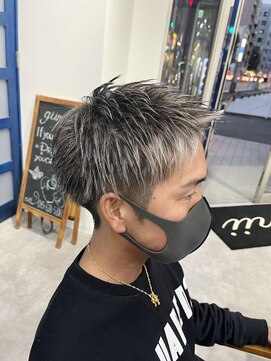 ジーニー 横浜(giinii) ホワイトメッシュ-ショートレイヤー