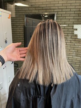 ラフ(LAFF) #黒髪#ボブルフ#ネビージュ#小顔#ワンレン