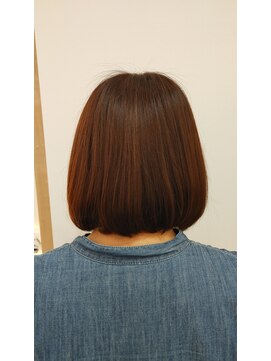 ウトシティ 結べる長さのショートボブ