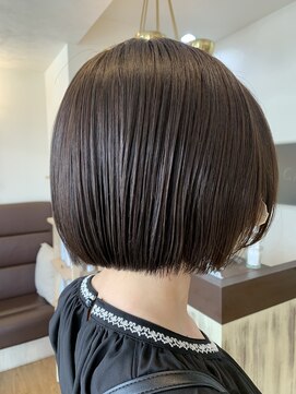 フラット 千葉(Flat.) 切りっぱなしショートボブ【千葉】
