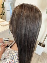 ルミ エミュー(RUMI emue)&nbsp;白髪ぼかしハイライト