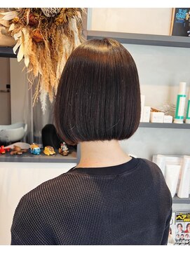 シエン(CIEN) 切りっぱなしボブ/ヘイリー/ミニボブ/ストレート/髪質改善