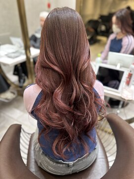 ロンド レア 天神大名店(Lond Le’a) ピンクカラー/暖色カラー/レイヤーカット/韓国ヘア/顔周りカット