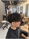 ツイストスパイラルパーマ　メンズマッシュ　メンズサロン　眉毛