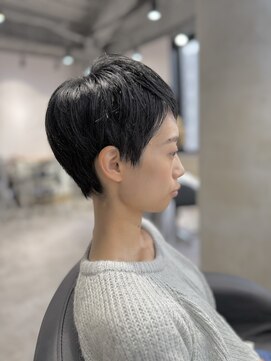 リーオオサカ(Lee Osaka) 【Lee大阪店】黒髪ベリーショート/新出
