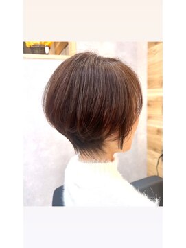 アグ ヘアー ナッツ 秦野店(Agu hair nuts) 襟足ゆったり　大人上品なショート◎秦野ショート