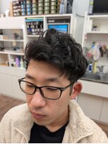 トリイ(TORII)&nbsp;2ブロックショート・くせ毛を生かしたスタイリング