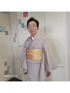 榮(Salon de 榮) ブロー、メイク、着付けを年代にあうように