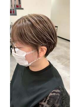 ドクターズサロン レラパール 大人ハイライト/ウェット質感/ハンサムショート/丸みシルエット