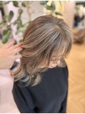 リタッチ×ローライトで根元をぼかしながらほんのり立体感プラス