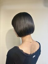 ゼンドットカラスマ(Zen.karasuma) ぷつっとボブ。