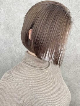 エリマ 調布(elima) ショートヘア顔周りレイヤーブリーチダブルカラーショートボブ