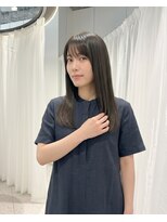 ハーツオオサカ(HE:ARTS OSAKA)&nbsp;艶髪アッシュ透明感ミディアム