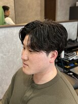 ザ クラン バイ ヘッドライト 仙台長町店(THE CLAN by HEADLIGHT) 【センターパート×ルーズパーマ】人気メンズスタイル