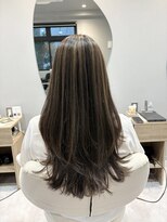 リヴナ(Livna) ロングレイヤーにハイライトでモテヘア◎