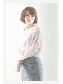 ヘアーアンドアイコーディネート マチルダ(MATILDA) フェミニンシックカール