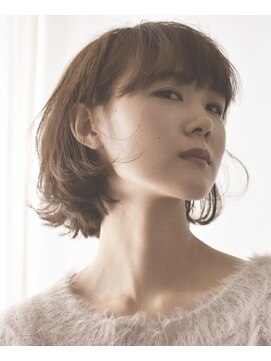 リリアン(Lillian) ワイドバングショートボブ
