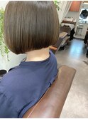 王道前下がりボブ