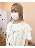 ハイトーングレージュ