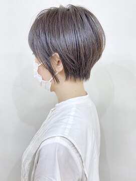 モリオ フロム ロンドン 成増店 【morio成増/ムラマツ】アッシュ耳かけショートボブ大人かわいい