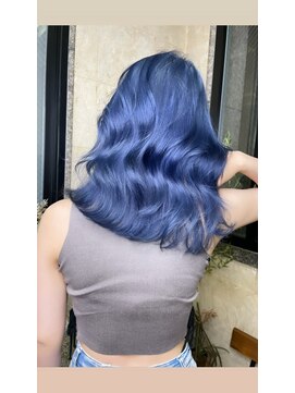 テイラー(Taylor) 【Taylor 】大宮 艶巻きウェーブ×ネイビーブルー