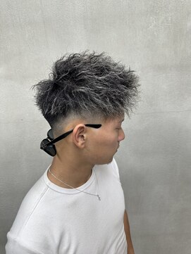 ダズルヘアーエイチ(DAZZLE hair H) ホワイトメッシュ×ツイスト