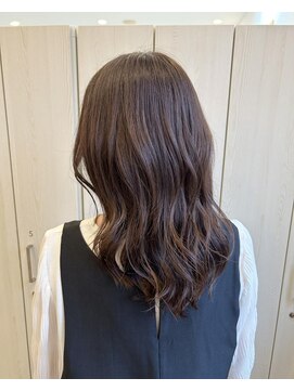 ラテ アトリエ(latte atelier) イルミナ/ツヤロング/大人ウェーブ