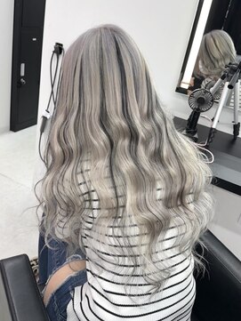 エゴ 池袋(EGO) シルバーカラー/シールエクステ/ローライト