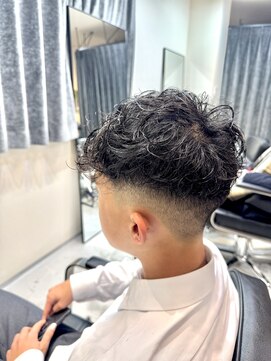 サロンワン(Salon1) フェード+スペインカール