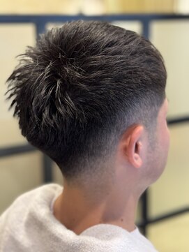 キタセンジュバーバー バイ ティーズ(KITASENJU BARBER by T's) ショートスタイル