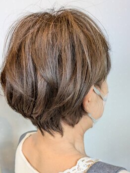 リリスヘアー(Liris hair)の写真/【大人女性に大好評◎】年齢と共に変わる髪質、髪のお悩みを解決します。通うたびに綺麗になれるサロン♪
