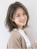 フルショウ アシヤ(FURUSHO ASHIYA) くびれミディオリーブベージュひし形レイヤーボブ