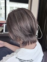 ダリア(Dahlia) くびれウルフボブ×ラベンダーグレージュ