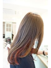 ヘアアンドネイル シーソー(Hair&Nail Seesaw) インナーカラー カーキ＆ヴァイオレット