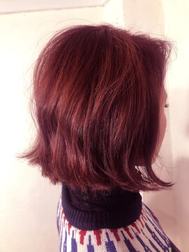 アンフィドットドゥルドゥ(AnFye.dueldo) 【AnFye.dueldo】切りっぱなしボブ × ベリーピンクカラー