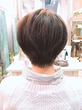 ロンド 銀座(Lond) 【斉藤 航人】ひし形シルエットのショートボブ