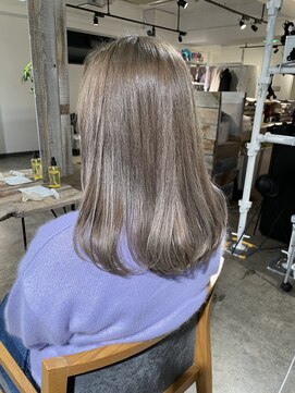 ザ オーダー(THE ORDER) 艶々グレージュ