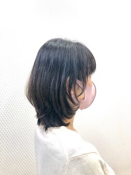 クオリス 上福岡店(QUALIS) ひし形スタイル/くびれヘア/前上がり/ウルフレイヤー/ミディアム