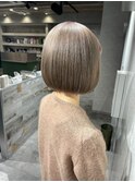 グレーベージュ/ホワイトベージュ/ハイトーン/ボブ