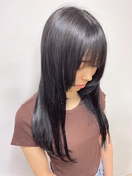 ナチュラル(Natural) レイヤーカット×ブルーブラックカラー