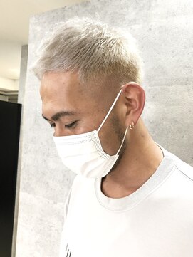 ベア(Bear) 外国人風カラー/学割U24/メンズパーマ/ハイライトカラー