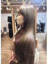 ブローテ ヘアアンドメイク(brote hair&make) 自然なストレート感のあるロングヘアー