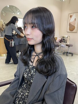 キュオンシア(CUEON. ciea) ロング×グレージュ×透明感