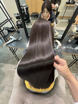 ラヴィエ(RAVIE) 【半田・髪質改善】縮毛矯正/トリートメント/マンツーマン