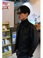 フォーコーナーズカットショップフェイビーズ 名古屋西(FourCornersCutShop favey's)&nbsp;ヤスナガ　大人センターパート