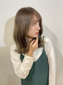 エルサフィロ ヨドヤバシ(el zafiro yodoyabashi) ハイトーンベージュ　ミディアムリバース